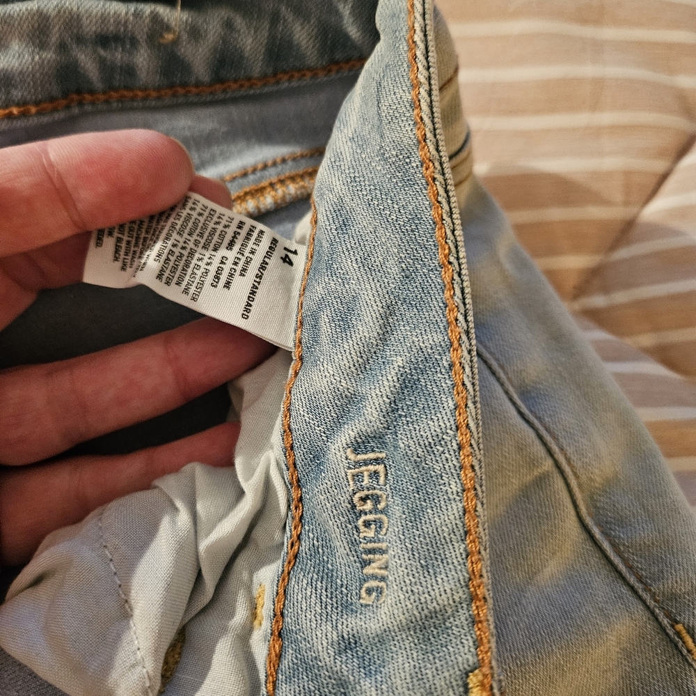American Eagle mid rise jeggings